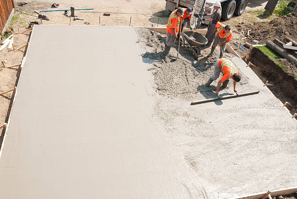 Best Driveways & Floors  in Germantown, IL